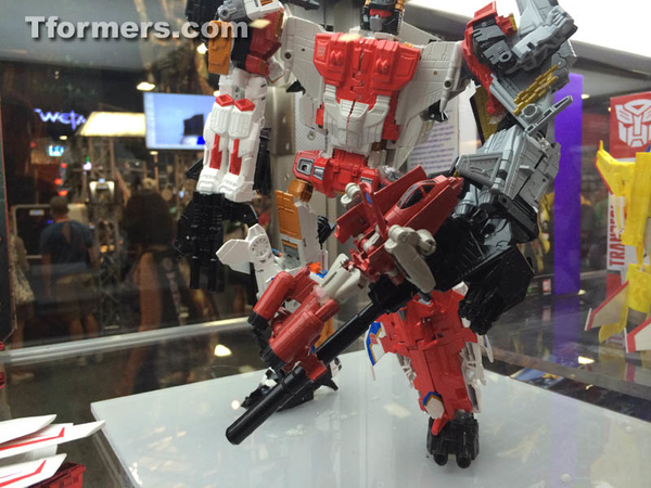 Sdcc 2014 Transformers Hasbro Booth 3  (20 of 20)